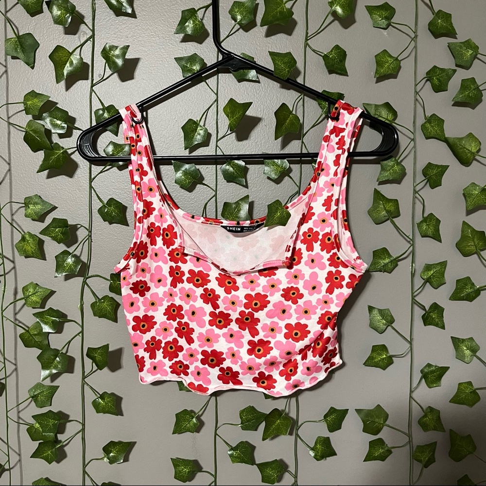 💗3 for $15💗 Floral Tank